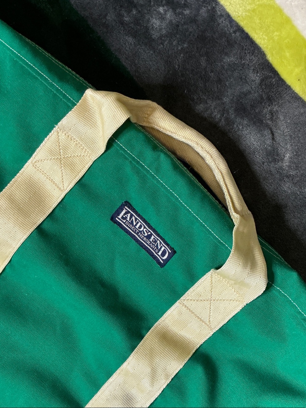 Vintage Lands' End Emerald Green Canvas Tote with Cream Handles - Picture 2 of 8